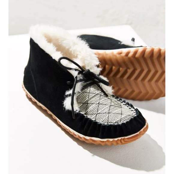 sorel out and about moccasin